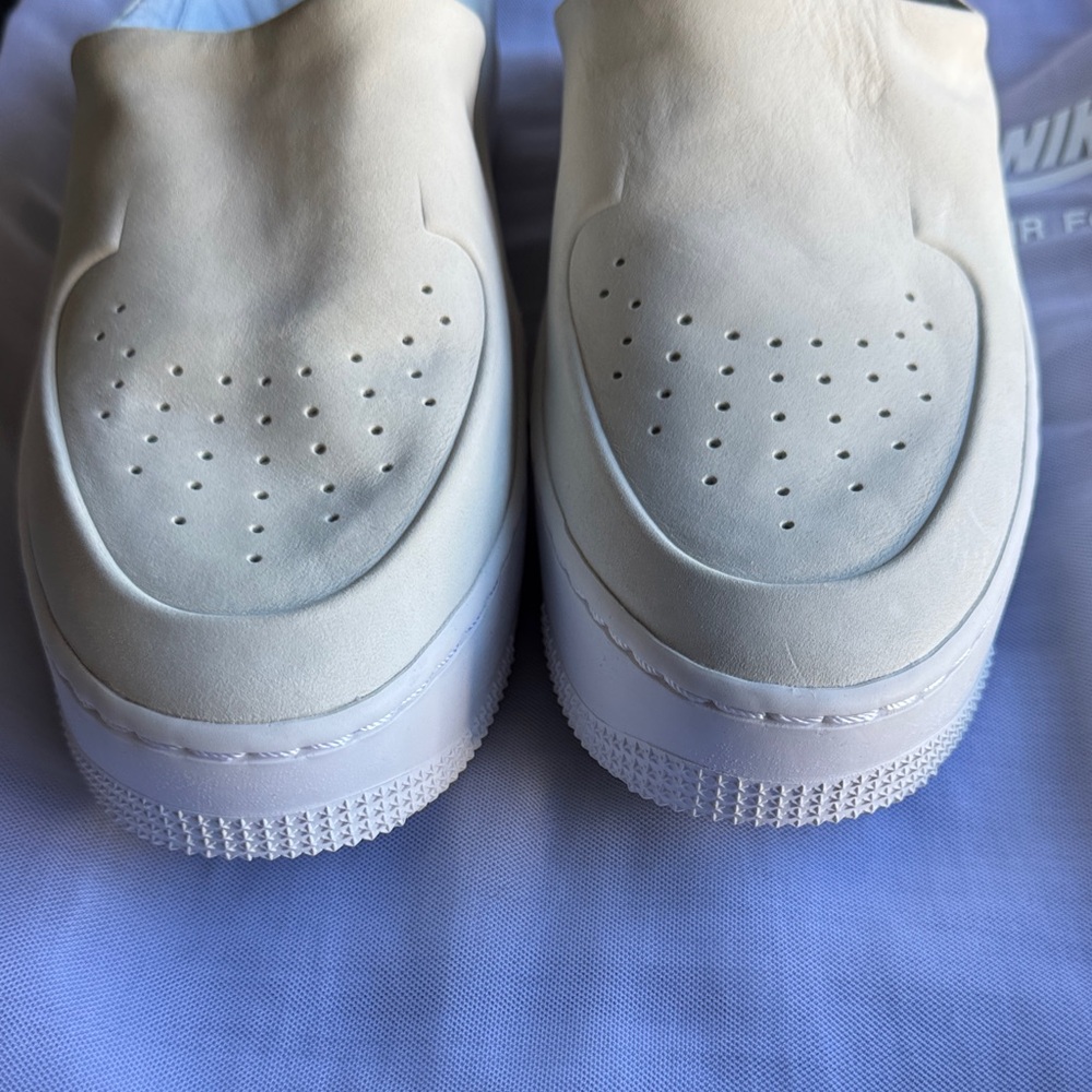 Nike Air Force 1 White Slip-On Loafers - Picture 2 of 6